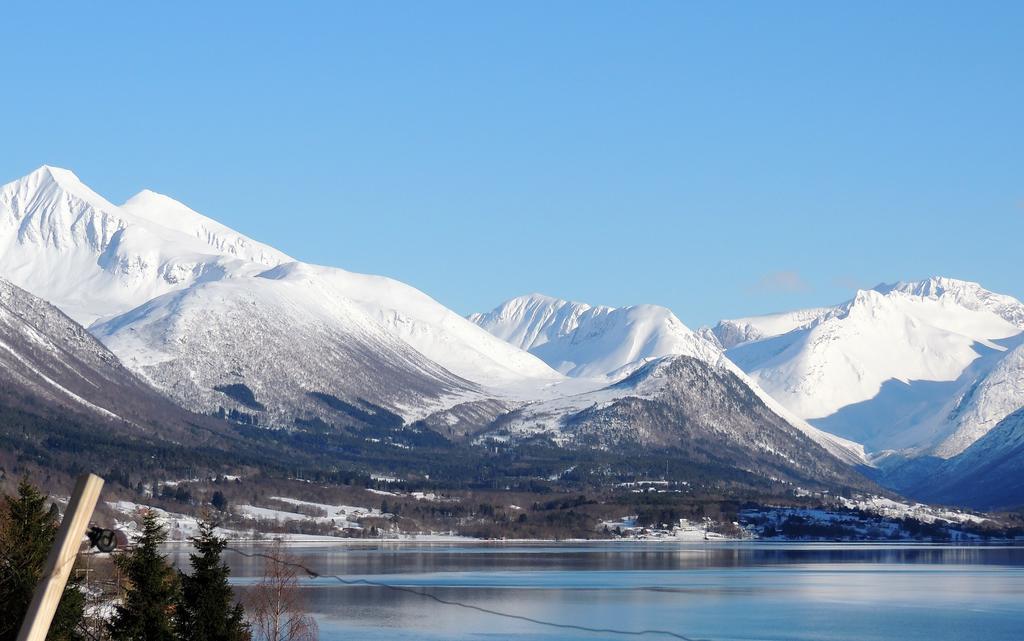 Tindelykke Villa Isfjorden Екстериор снимка
